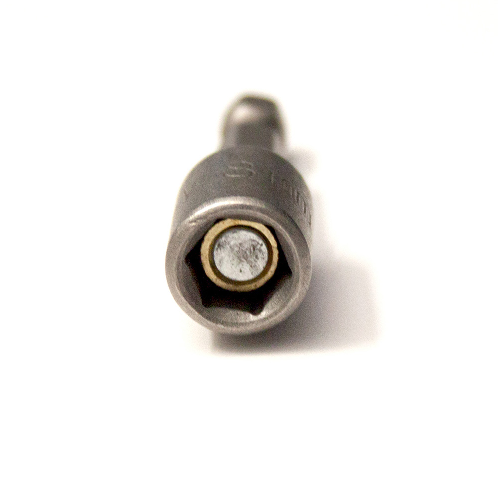 Bit-Stecknuss mit Magnet SW 8 mm